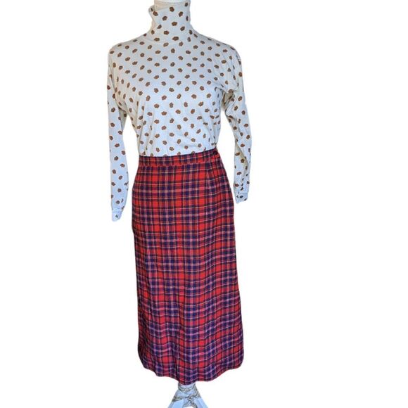 Pendleton vintage red and black  plaid wool skirt size 12 - Picture 3 of 6